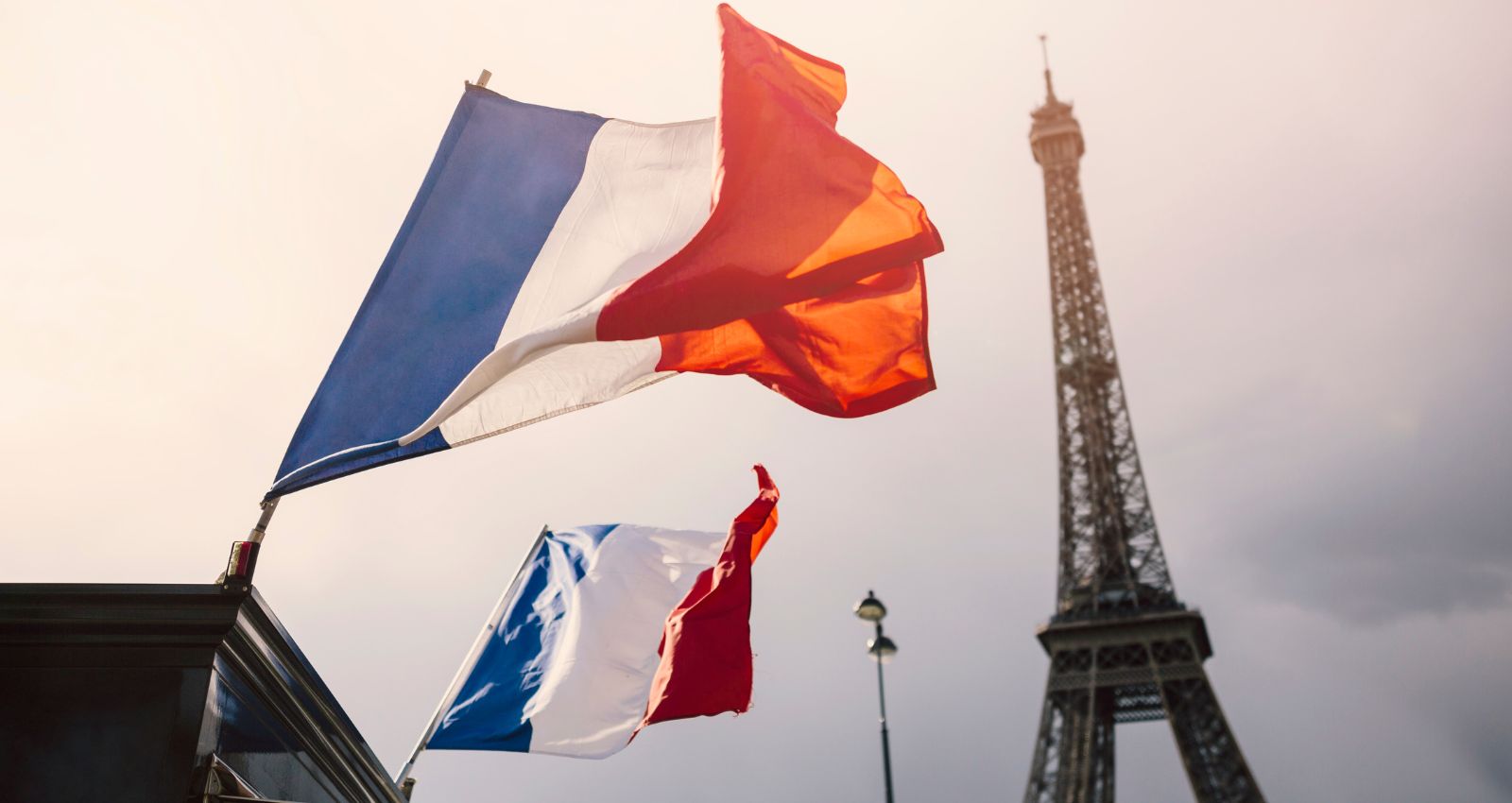French Government to Host Public Consultation After Online Casino Legislation Delay