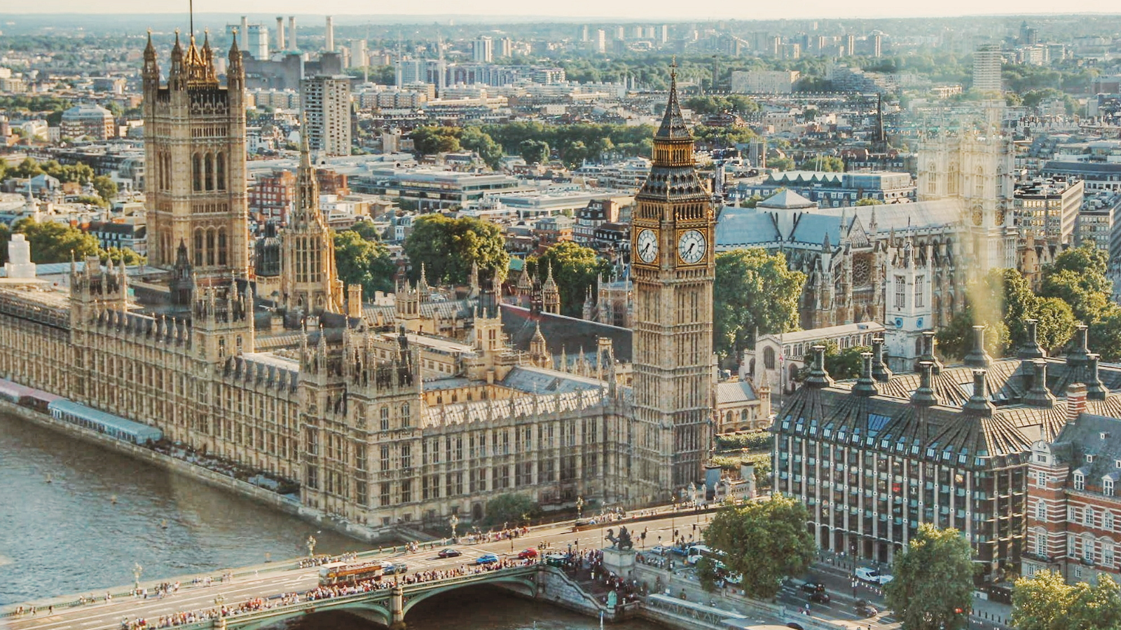UK Gambling Industry Posts £15.6bn Yield Amid Digital Surge and Structural Shift